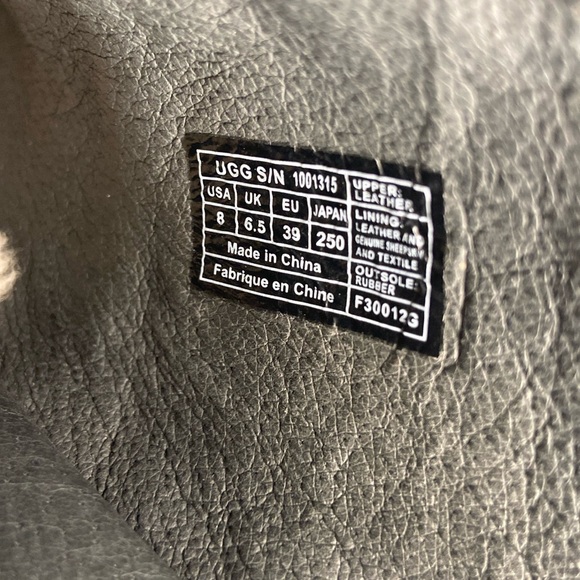 UGG NATALEE LEATHER AND WOODEN CLOGS WITH SHERPA INSIDE LINING. [SIZE: 8] - Picture 4 of 6